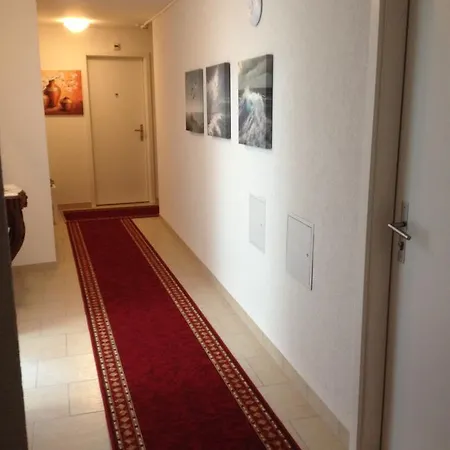 De L'hotel De 3*