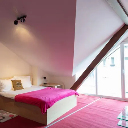 De L'hotel De 3*