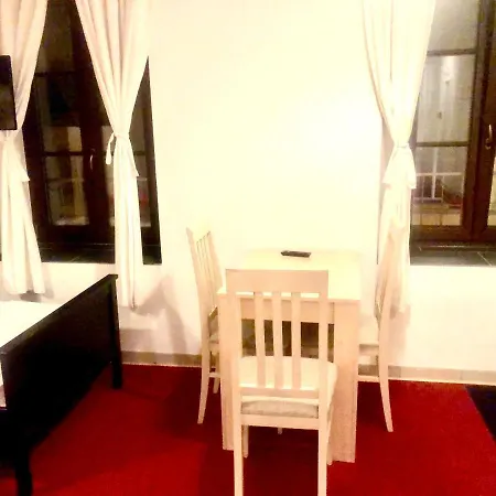 De L'hotel De
